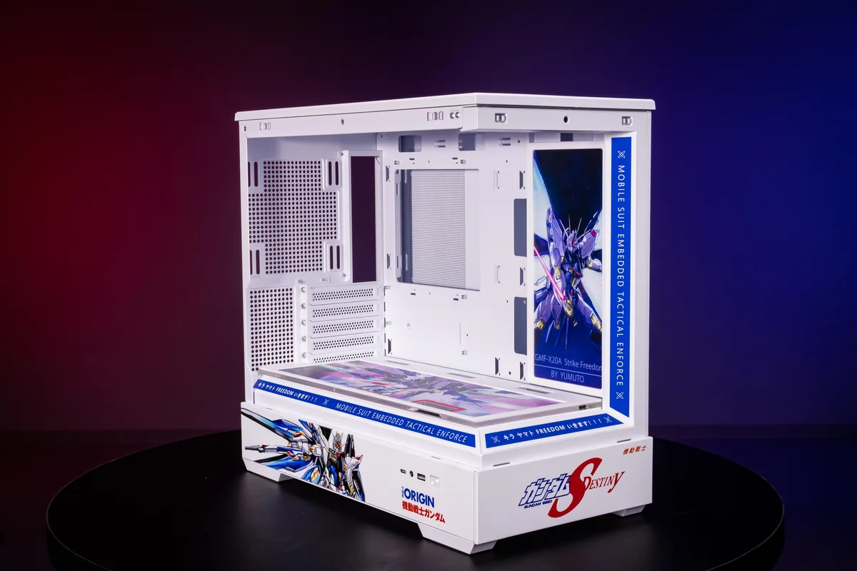 Corn Electronics Corn Electronics Bauhaus Micro-ATX ITX PC Case GUNDAM-01 — product photo