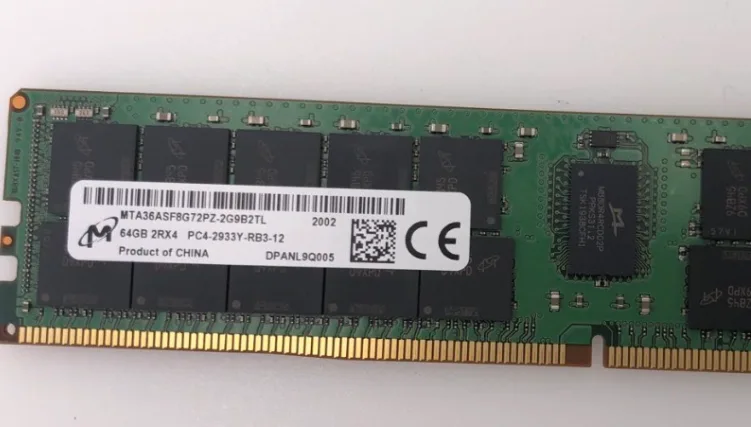 Micron Technology, Inc. Micron Technology, Inc. MTA36ASF8G72PZ-2G9B2 64 GB DDR4 2933 MT/s 2RX8 RDIMM server RAM — תמונת המוצר