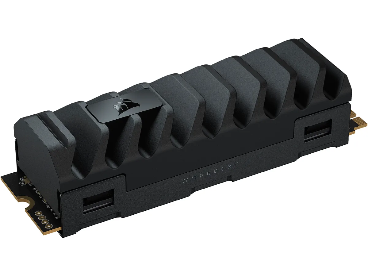 Corsair Corsair MP600 PRO XT CSSD-F2000GBMP600PXT 2TB internal SSD — product photo