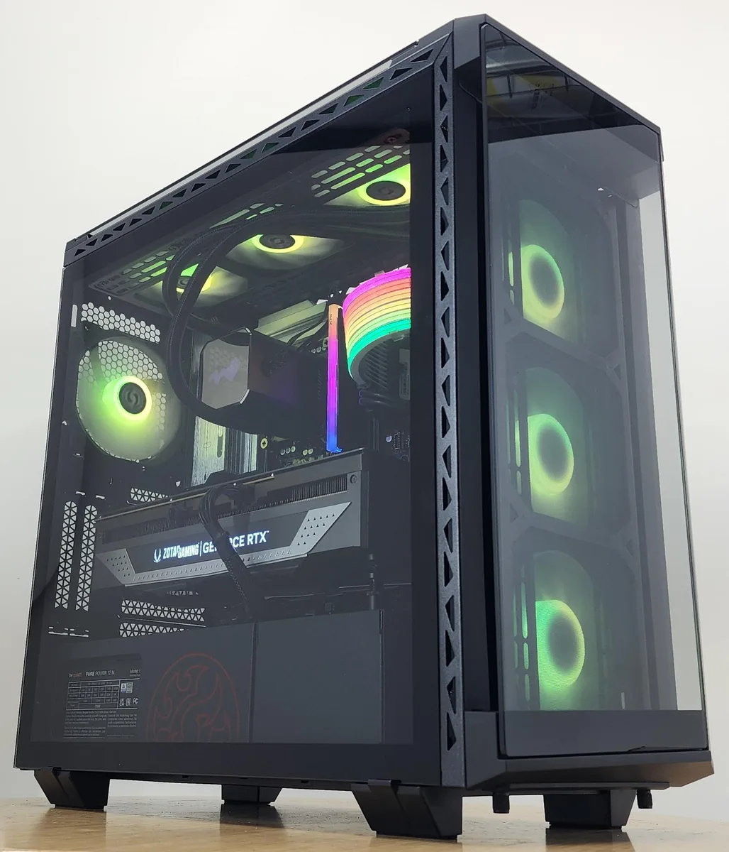 Custom Custom Gaming PC Ultra 5 250KF 16GB DDR5 1TB NVME RTX 4070 Ti SUPER 360mm AIO BATTLECRUISER — fotografia produktu