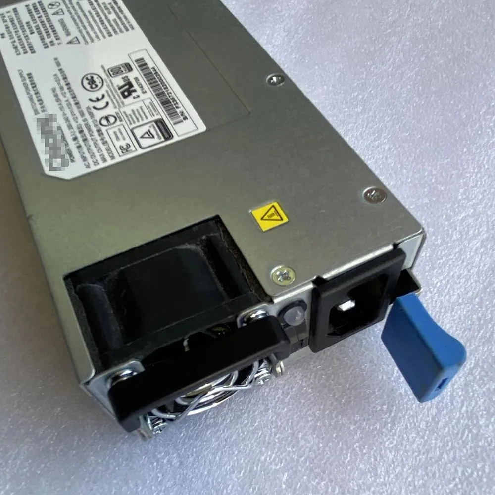 KHACHIMO KHACHIMO RQ940 NF8470M3 R12-1K6P2A 1600W power supply — photo du produit