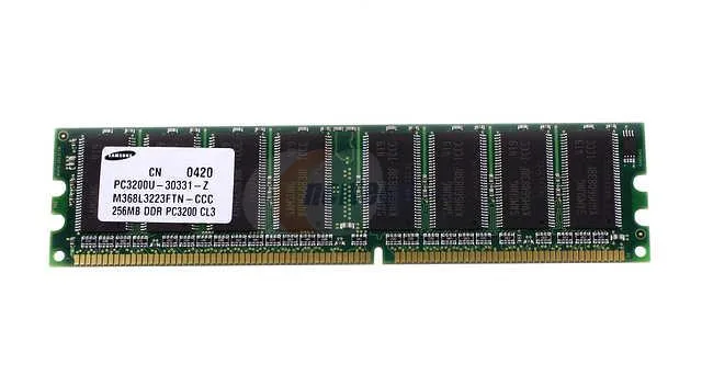 SAMSUNG SAMSUNG M368L3223FTN-CCC 256MB DDR 400 PC3200 CL3 184-Pin memory upgrade — fotografija izdelka