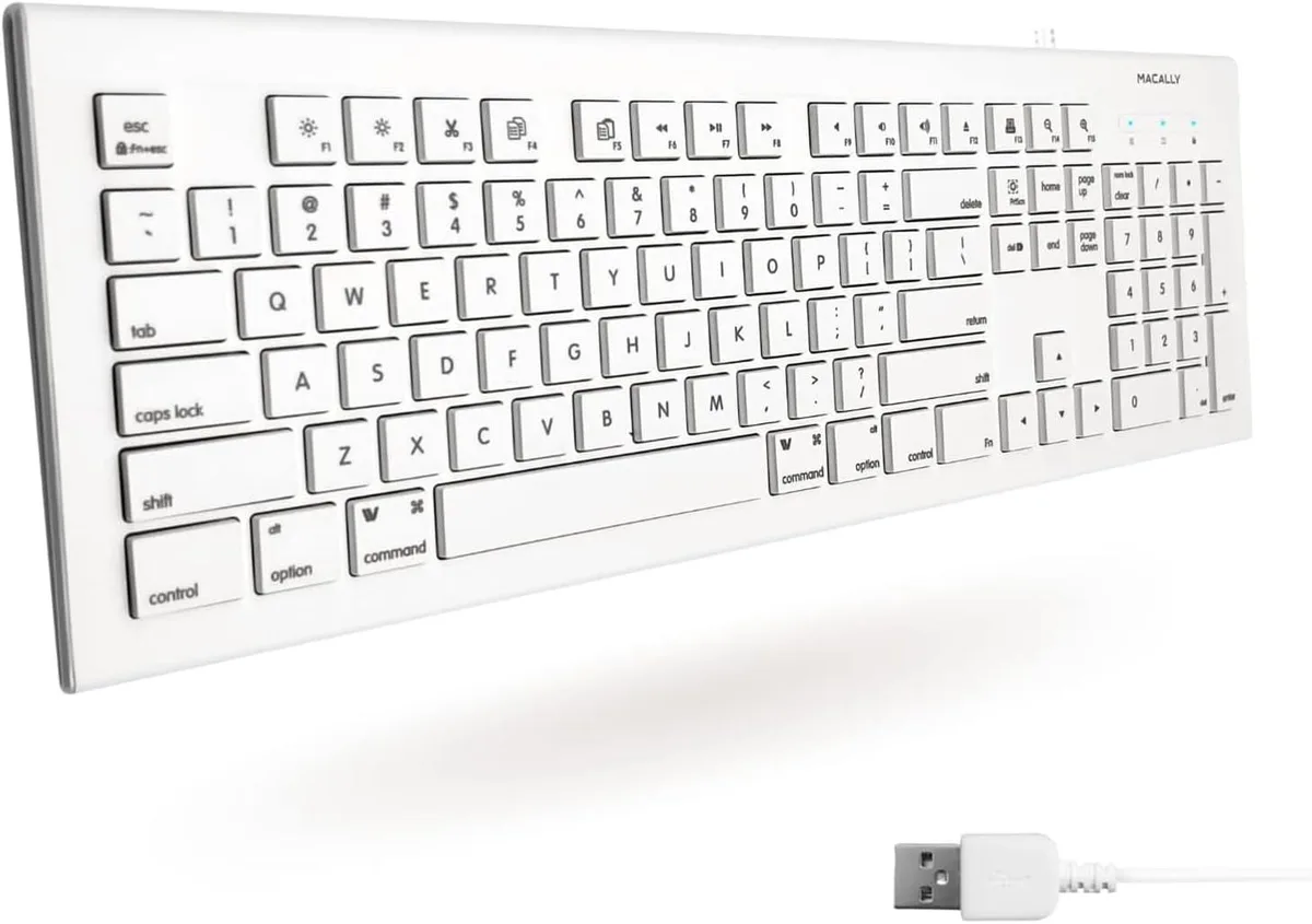 TUKO TUKO Full-Size Gaming Keyboard 12-Mode RGB 15 Shortcuts 104 Keys — product photo