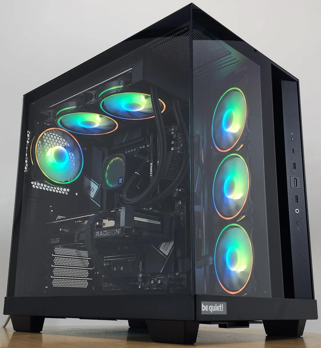 Mid-tower PC in dark steel with RGB liquid cooler and glass side panel