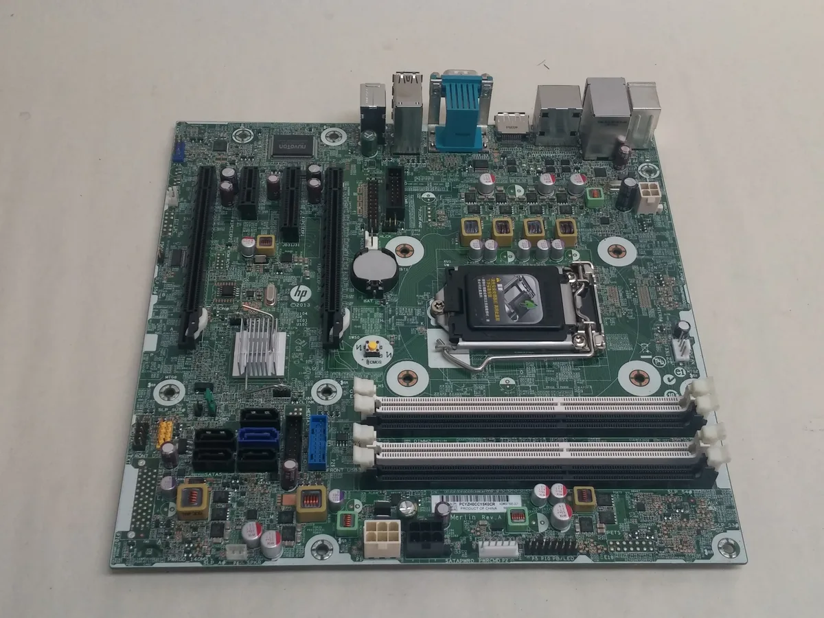HP HP Z230 697895-001 LGA 1150 DDR3 server motherboard — product photo