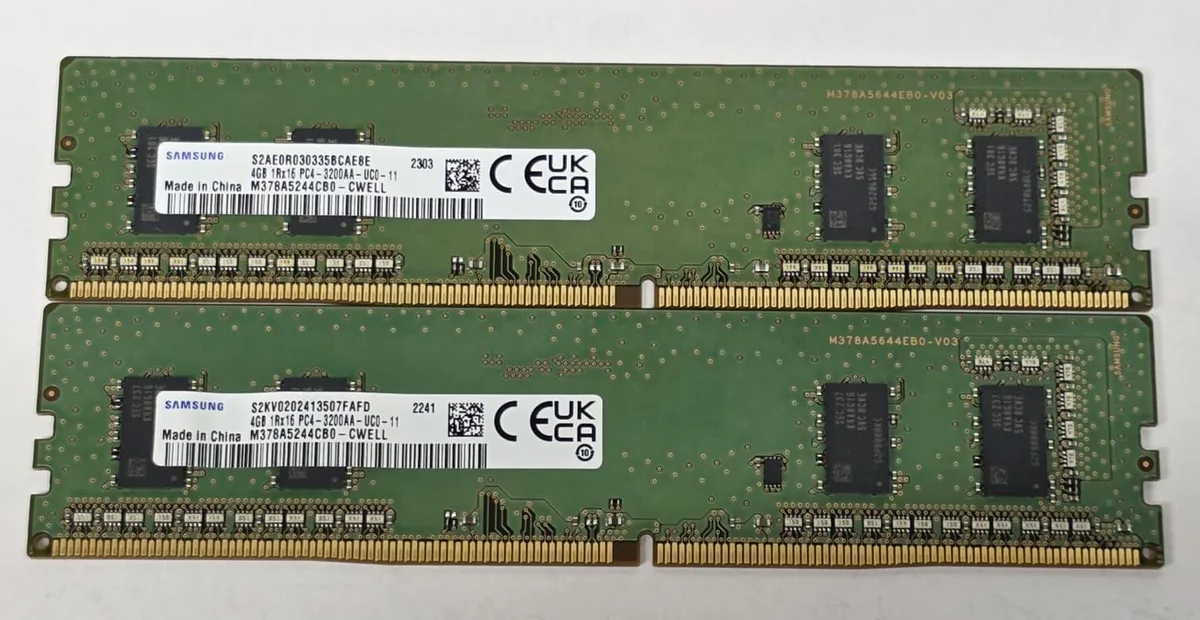 Lenovo Lenovo 8GB (2x4GB) DDR4 3200MHz PC4-25600 Desktop RAM UDIMM Kit Samsung M378A5244CB0-CWE — photo du produit