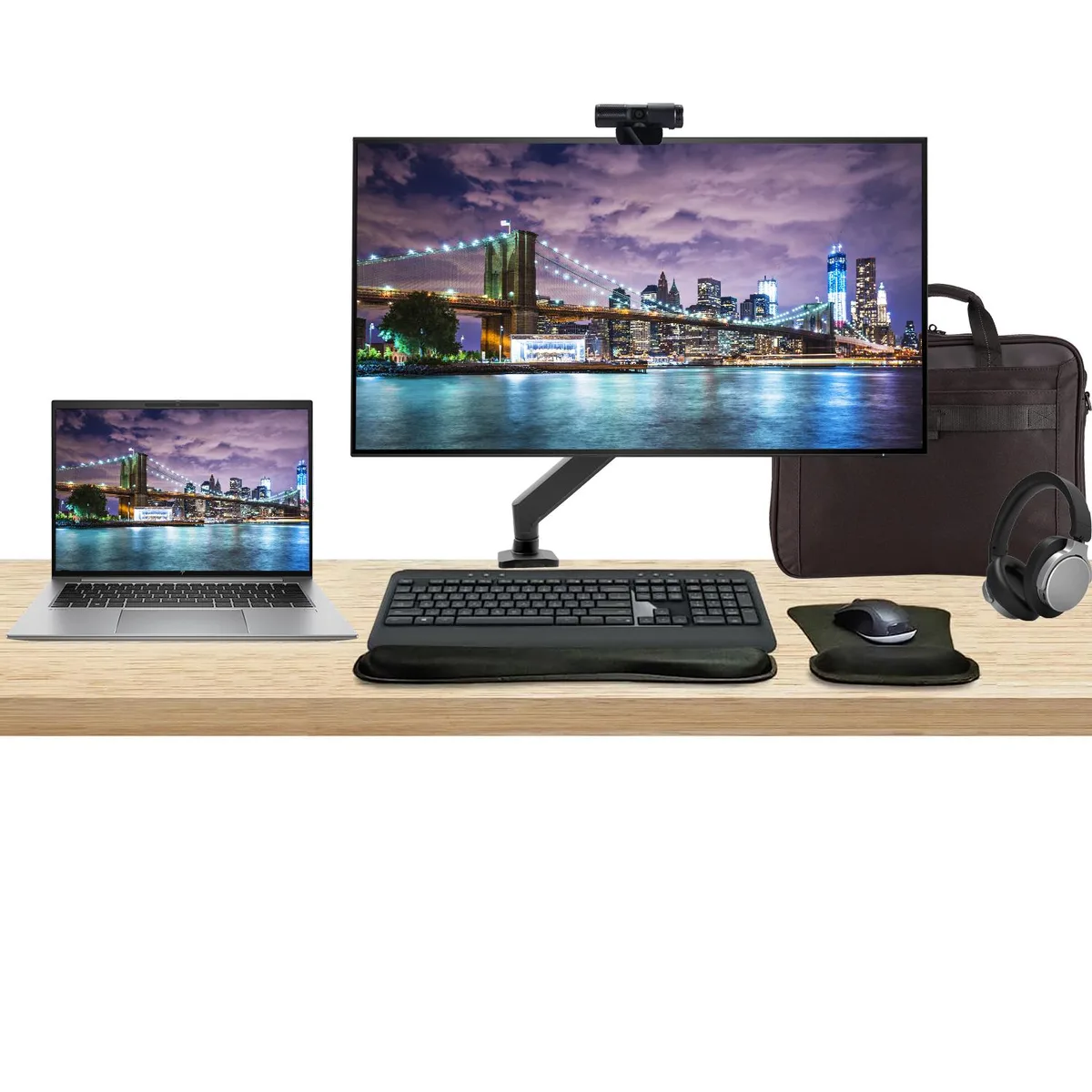 HP HP ZBook Firefly G10 14" Touchscreen i7-1360P 16GB 512GB + Z32k 32" 4K Monitor Bundle — 商品写真