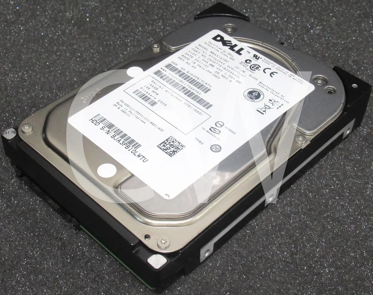 DELL DELL 146GB 15K SAS 3.5" LFF Internal Hard Drive — 商品照片