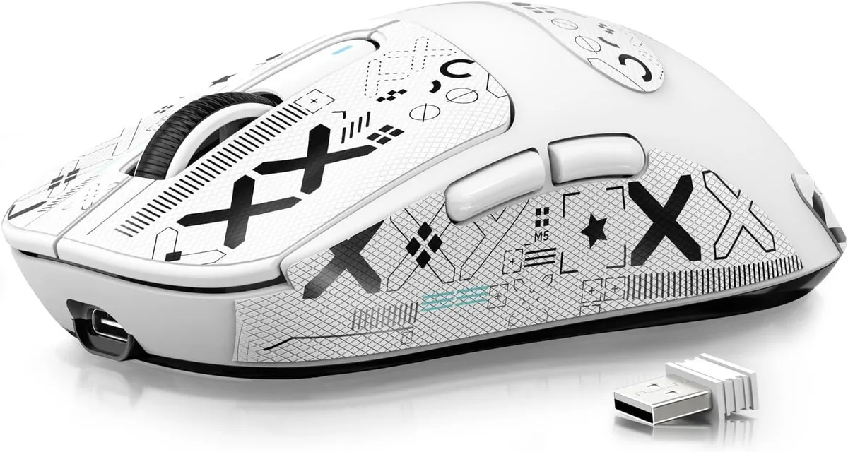 Lightweight black right-handed gaming mouse, 49g, 16 buttons