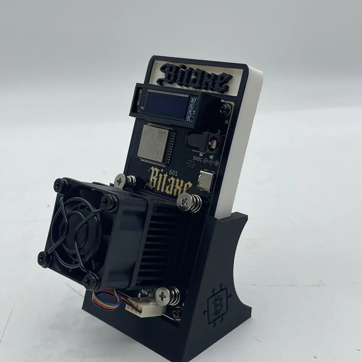LuckyMiner LuckyMiner Bitaxe Gamma 601 1.2TH/S SHA-256 BM1370 Bitcoin Miner 2.4G WiFi 18W — product photo