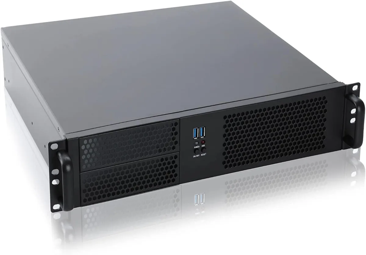 BFKK BFKK 2U Micro ATX Rackmount 2×5.25" 4×3.5" Side 80mm Fan — fotografia produktu