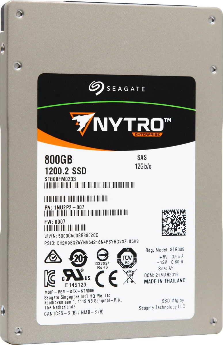 Silver 2.5 inch SAS enterprise SSD with label showing ST800FM0233 800GB