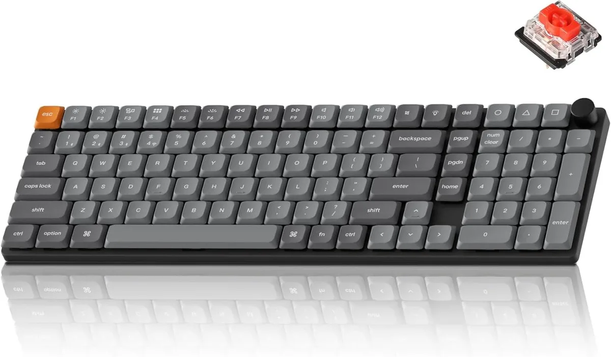 Ultra-slim white 96% wireless mechanical keyboard with aluminium frame and low-profile keycaps