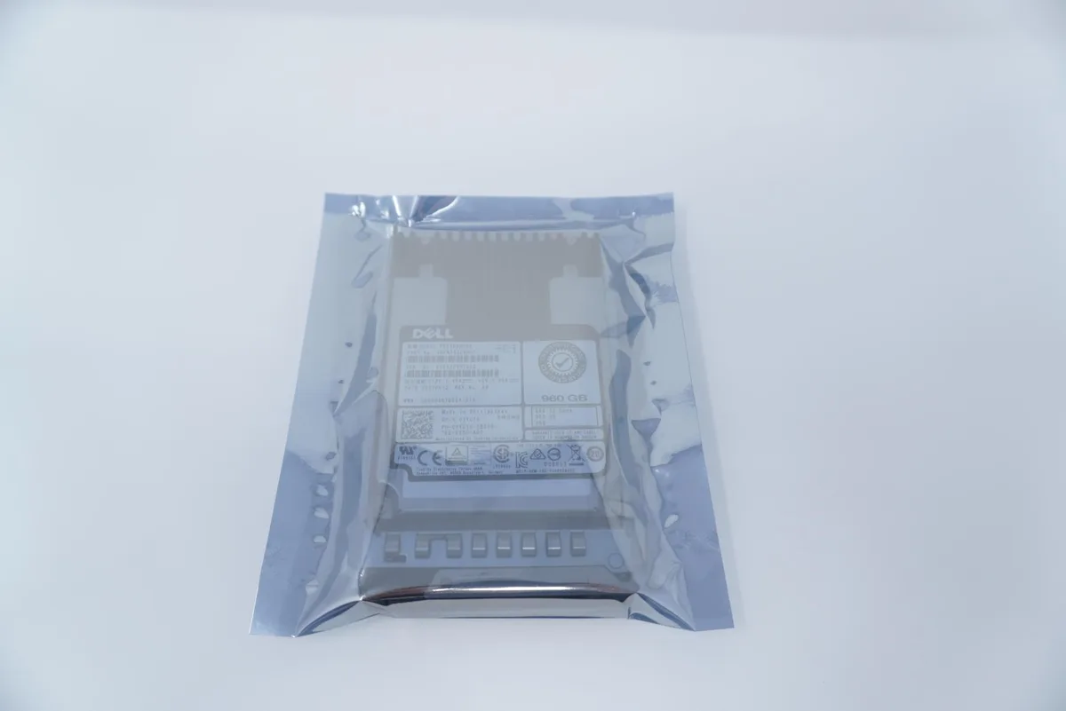 DELL DELL PX04SVB096 960GB SAS enterprise SSD — productfoto