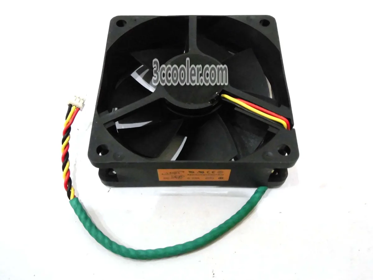 Black 70mm square frame fan with hydraulic bearing and 3-pin connector