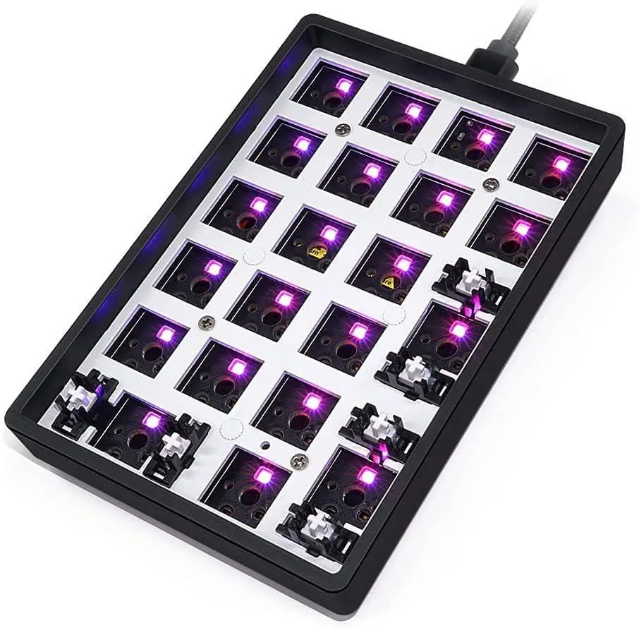 Corn Electronics Corn Electronics GK21S Hot-Swappable Mechanical Gaming Keyboard Black Switch — photo du produit