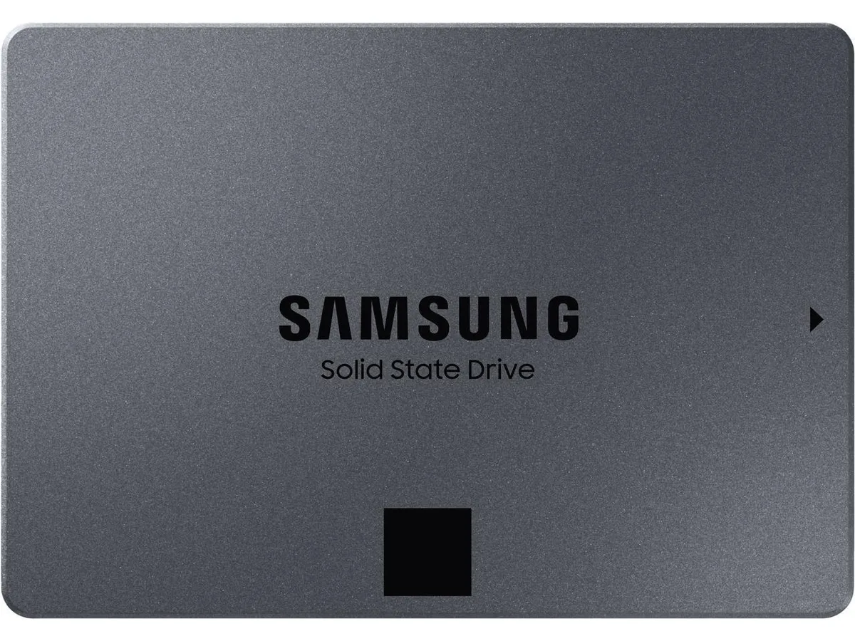 Rectangular 2.5 inch SATA SSD with black metal casing and label showing 870 QVO 2TB