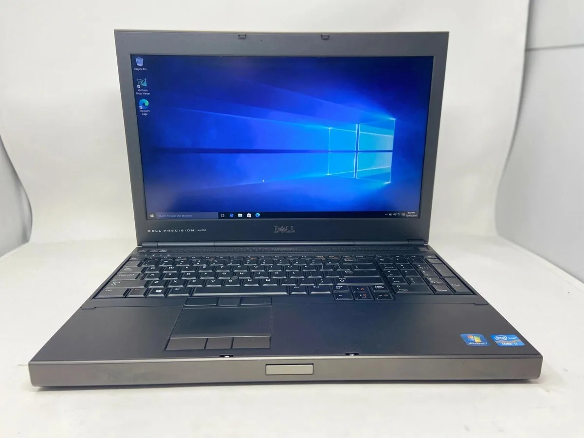 Silver Dell Precision M4700 mobile workstation, 15.6 inch display, backlit keyboard, DVD drive slot, no webcam