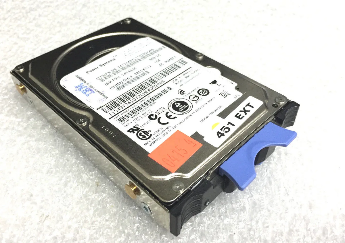 IBM IBM 74Y4936 600GB 10K SAS 2.5'' internal hard drive — 商品写真