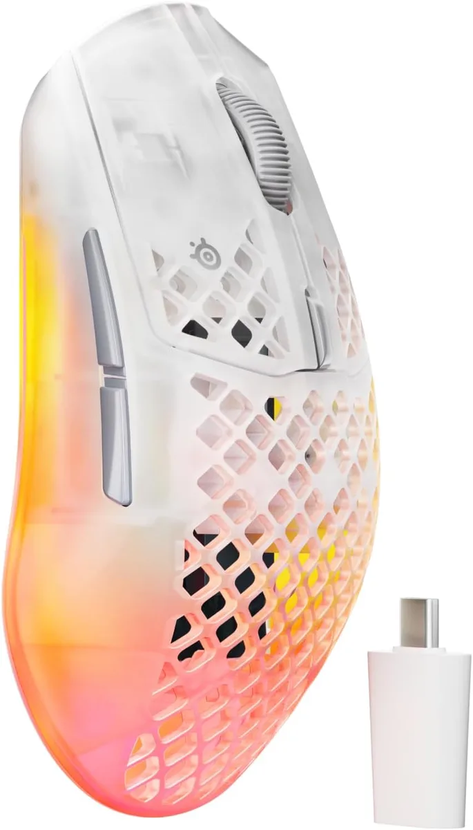 SteelSeries SteelSeries Aerox 3 62715 gaming mouse 68g 26K DPI 4K polling 200h battery IP54 80m clicks — product photo
