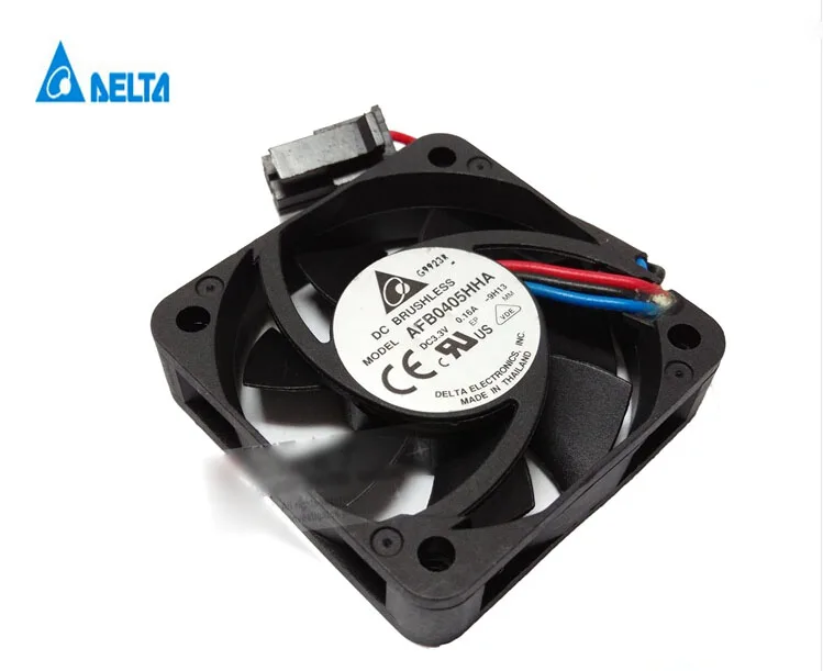Black 40mm square DC fan with three-wire connector