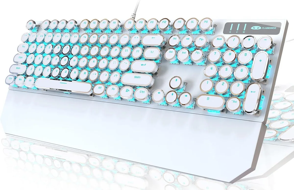 TUKO TUKO White Retro Punk Gaming Keyboard 104 Keys Blue Switch Wired Round Keycaps — product photo