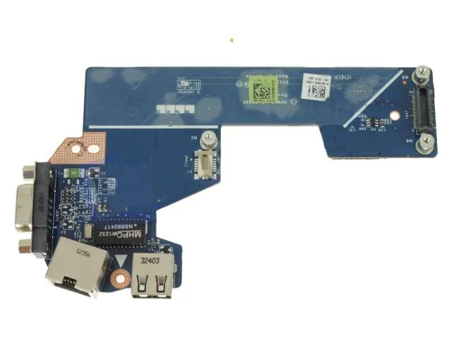 DELL DELL Latitude E5530 IO Board 826R6 VGA USB RJ-45 — product photo