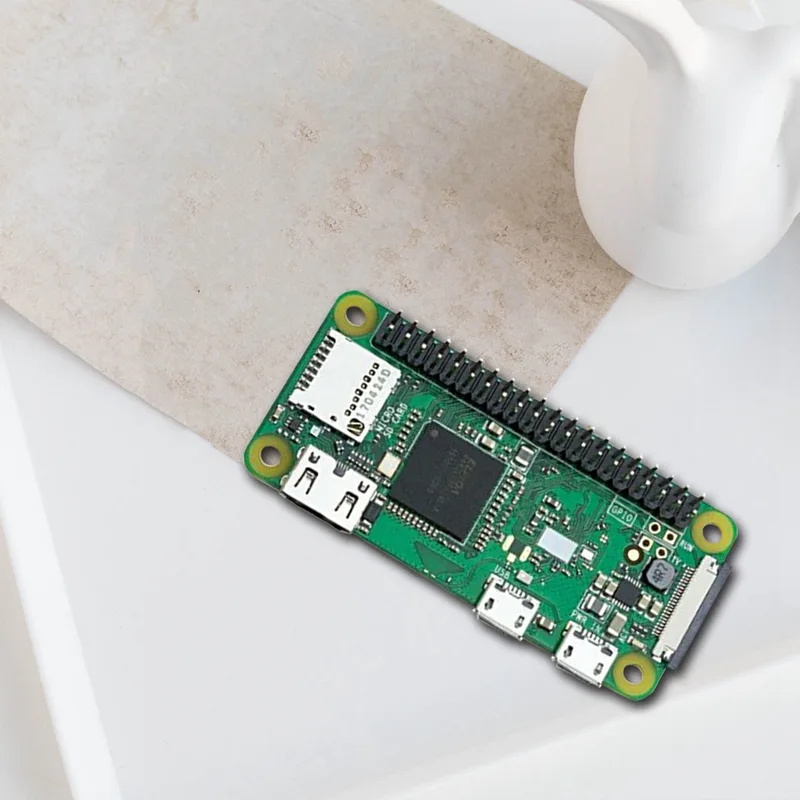 Bazarc Bazarc Raspberry Pi Zero WH Pre-Soldered Header 40 GPIO 512 MB BCM2835 1 GHz — product photo