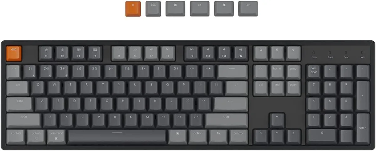 Full-size aluminium mechanical keyboard with RGB backlighting, 104 keys, Bluetooth 5.1 and USB-C
