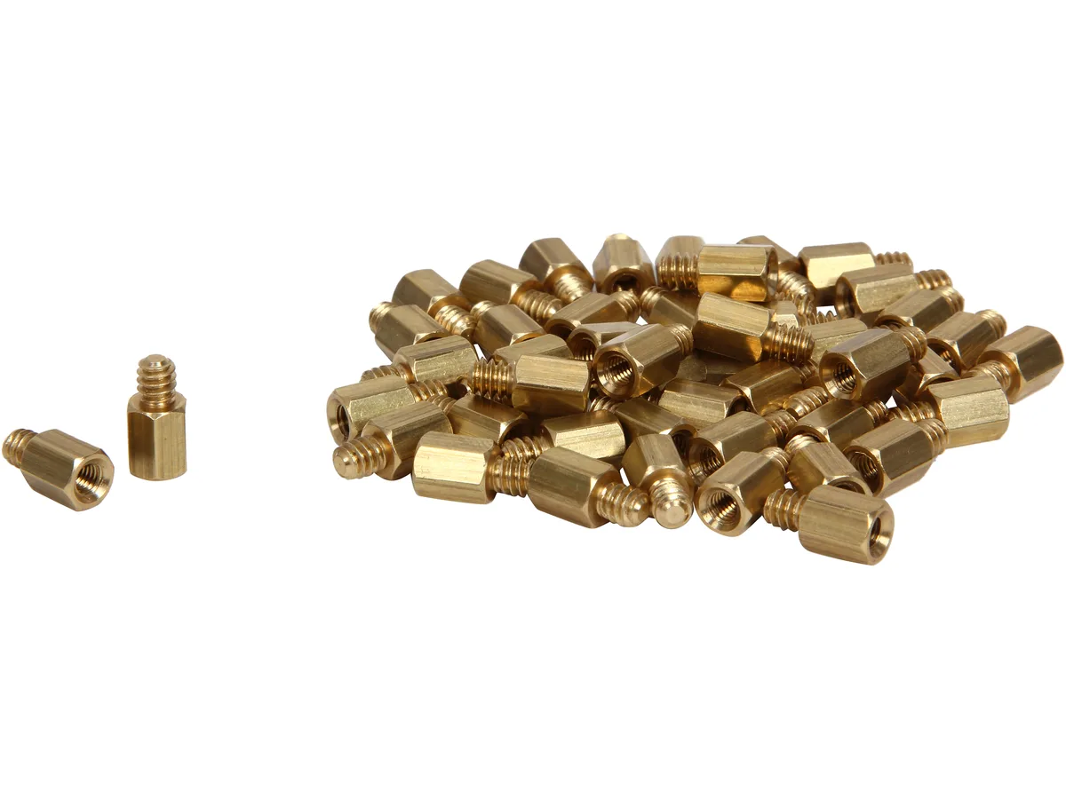 STARTECH STARTECH SCREWNUTM #6-32 to M3 Brass Standoff 50 Pack — 제품 사진