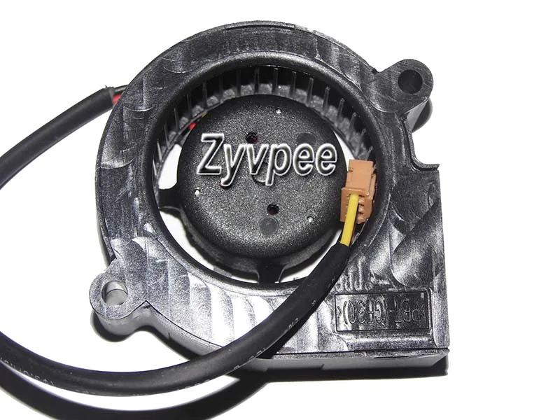 Zyvpee Zyvpee AB05012DX200600 OXC 50mm 12V 0.15A 3-pin blower case fan — 商品照片