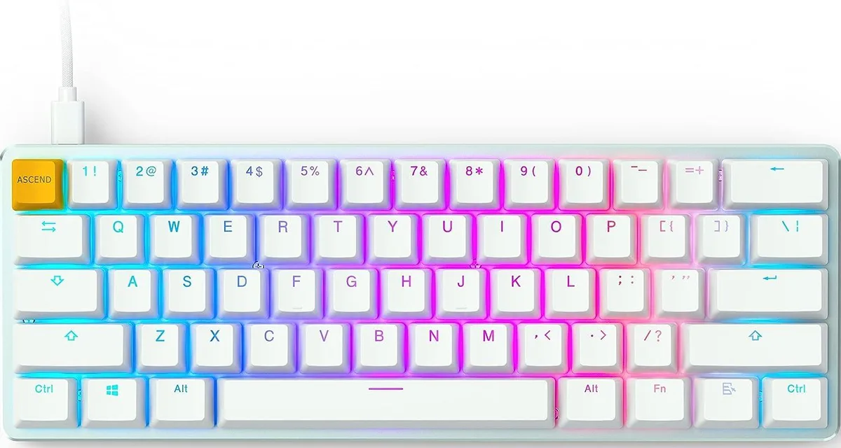 FOCUSTEC FOCUSTEC GMMK 60% Compact Mechanical Gaming Keyboard Hot-Swappable RGB Silver/White Top Plate — zdjęcie produktu