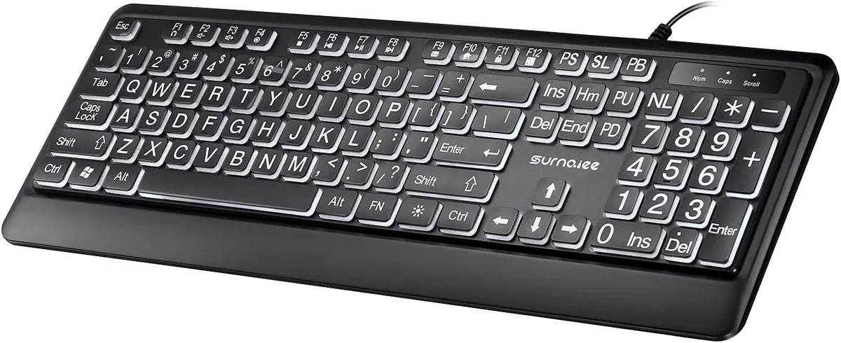 TUKO TUKO KB612 Large Print Gaming Keyboard 104 Key White LED Wired 4.9 ft — photo du produit