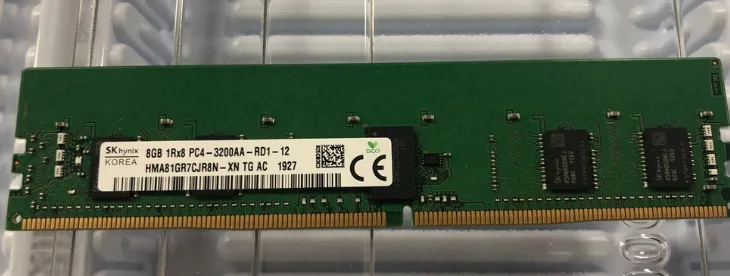 SK hynix SK hynix HMA81GR7CJR8N-XN 8GB DDR4-3200 ECC RDIMM 1Rx8 — صورة المنتج