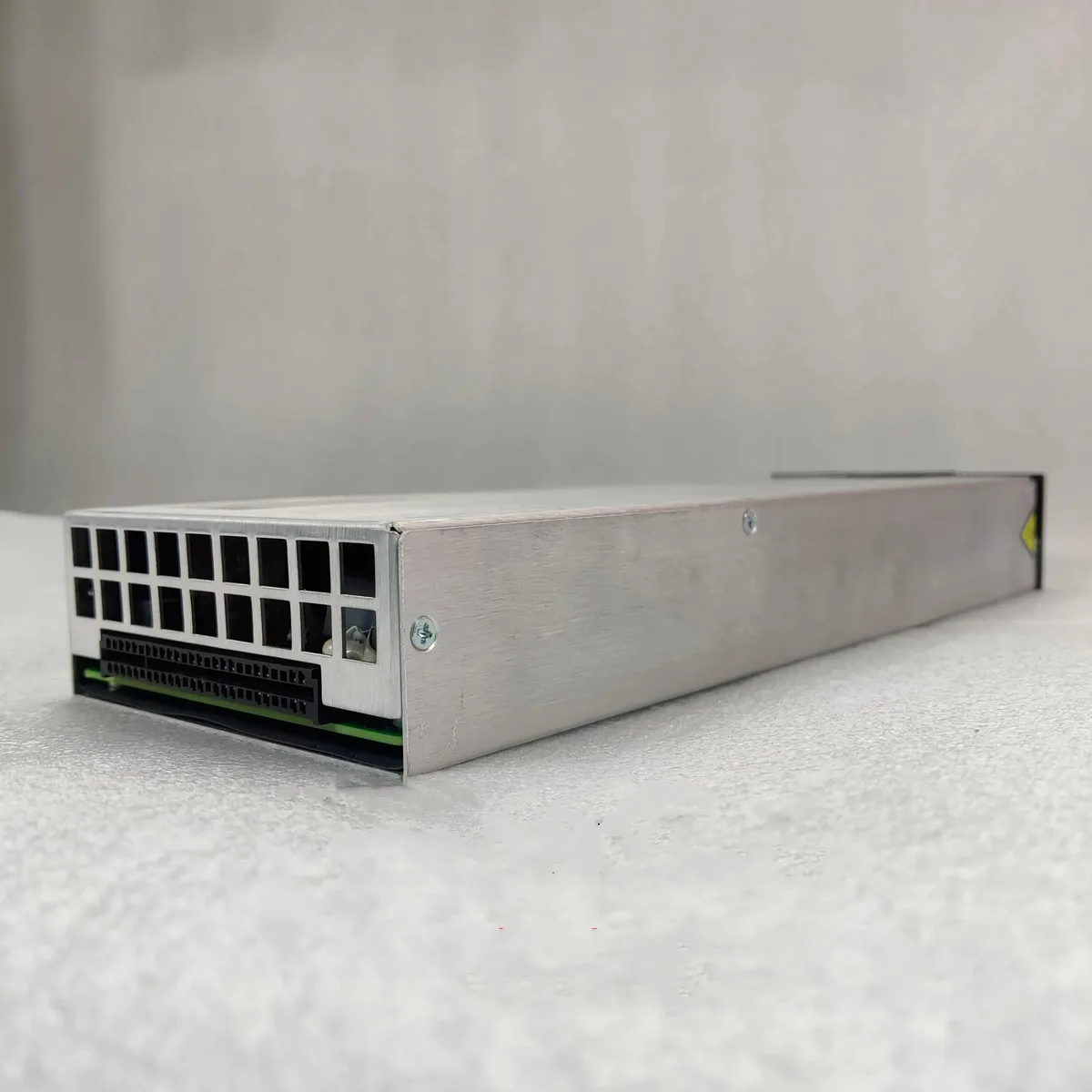 Supersuperuncle Supersuperuncle ZHR483KG 3000W server power supply — termékfotó