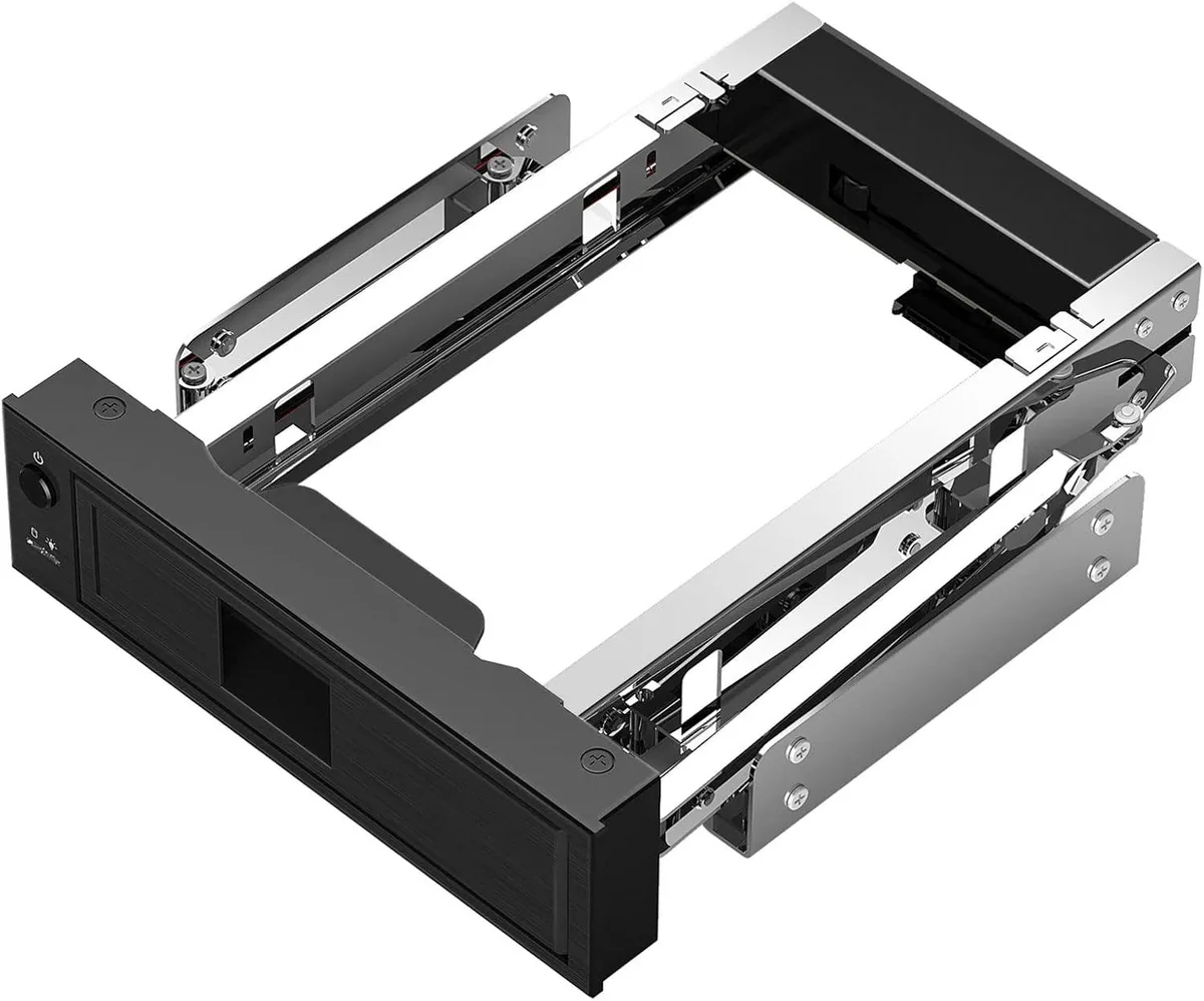 Orico Orico 1106SS-V1-BK-BP 3.5" to 5.25" SATA SSD accessory — productfoto
