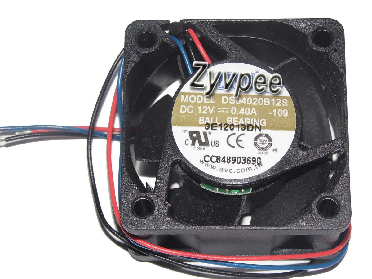 Small black square 40mm CPU fan with 3-pin connector
