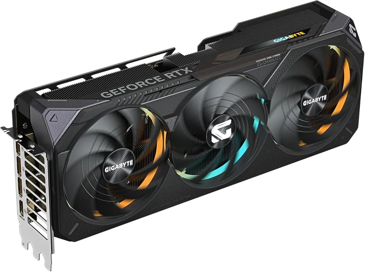 GIGABYTE GIGABYTE GeForce RTX 5070 Ti Gaming OC 16GB graphics card — photo du produit