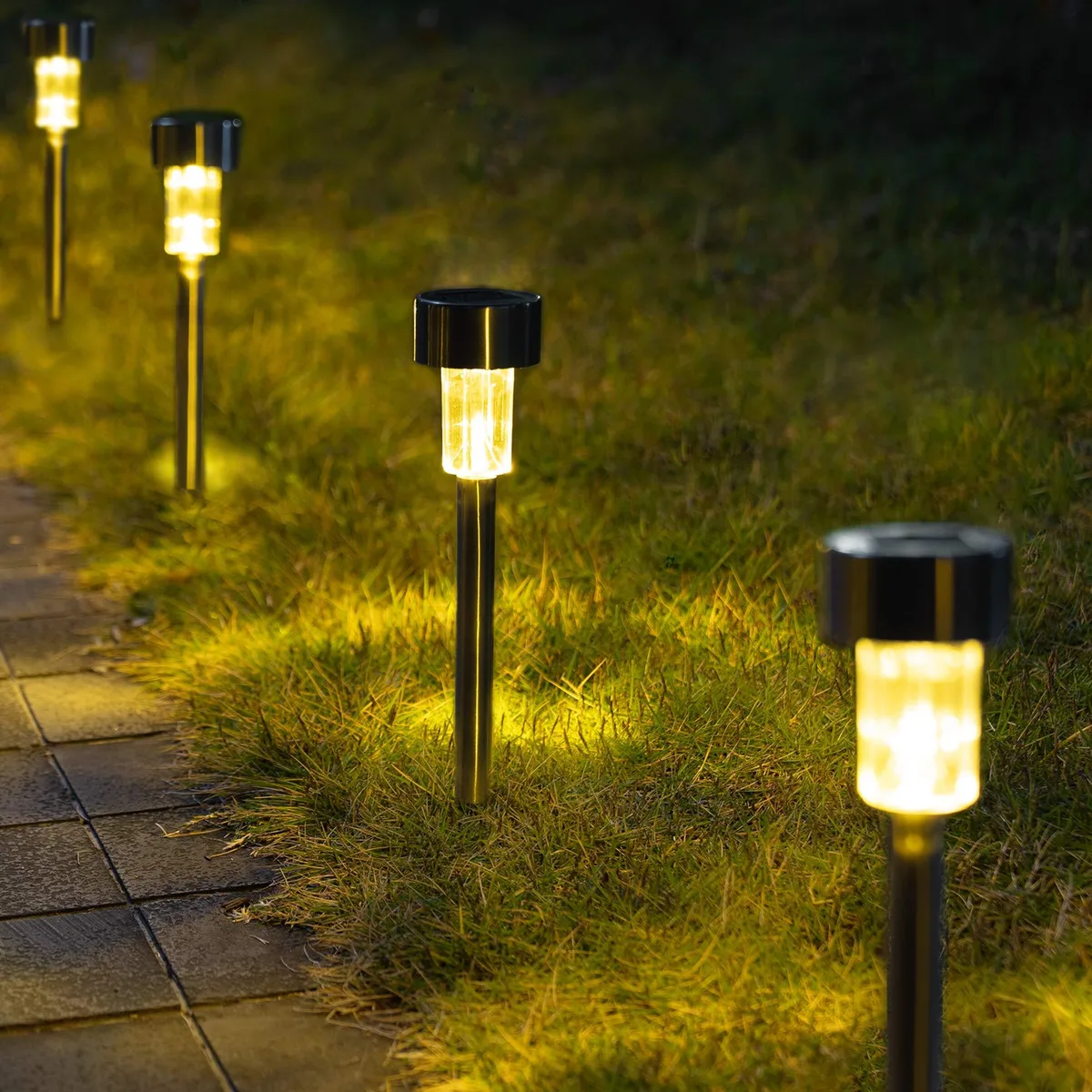  GIGALUMI 8374-12N Landscape Lighting 12 Pack IP44 2.2x14.4in Warm White — fotografija izdelka