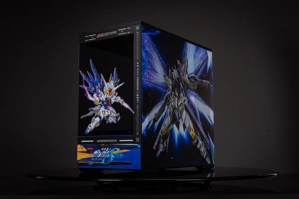 Corn Electronics Corn Electronics Bauhaus Micro-ATX ITX PC Case Freedom Gundam Edition — Produktfoto