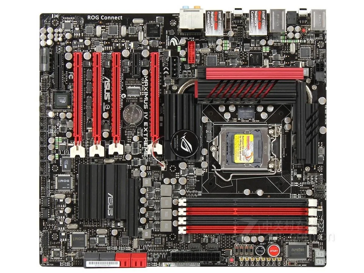 ASUS ASUS Maximus IV Extreme Intel P67 LGA 1155 DDR3 16GB E-ATX motherboard — preces foto