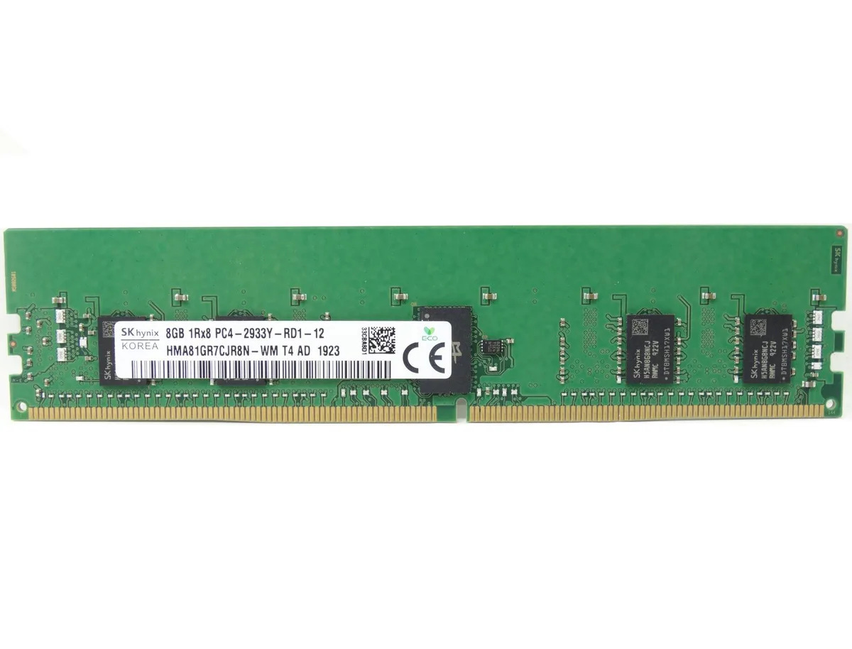 Green 288-pin DDR4 RDIMM module with black memory chips and silver heat spreader