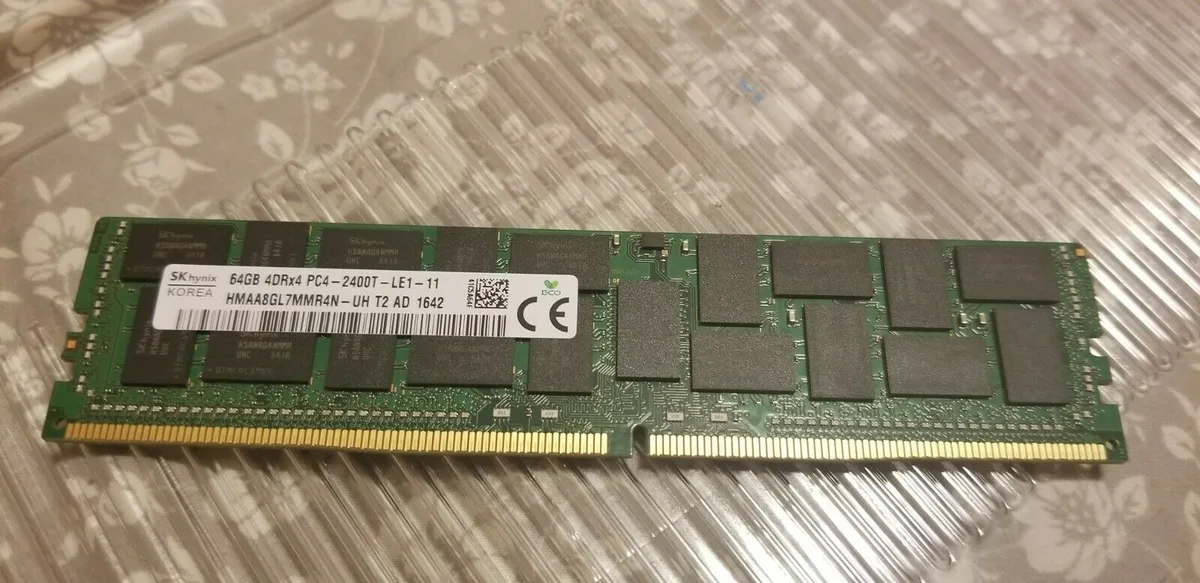 Green 288-pin DDR4 LRDIMM with black DRAM chips and silver edge contacts