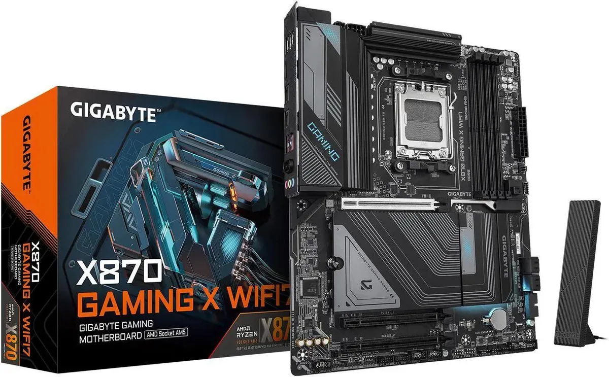 GIGABYTE GIGABYTE X870 GAMING X WIFI7 AM5 AMD motherboard FF4D516G6000HC38ADC01 — photo du produit