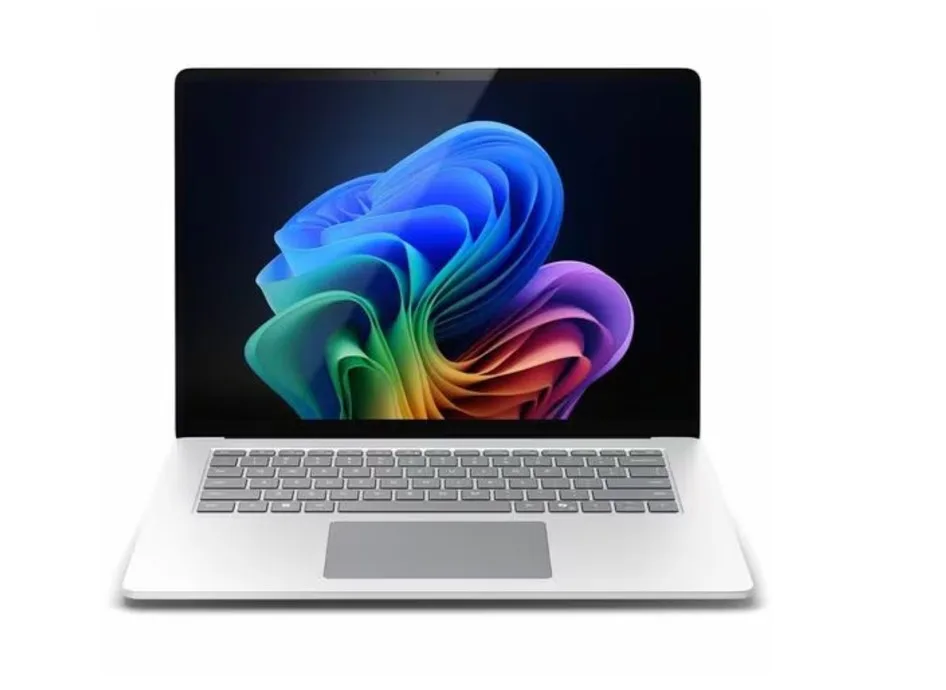 Platinum 13.8 inch touchscreen laptop with English keyboard