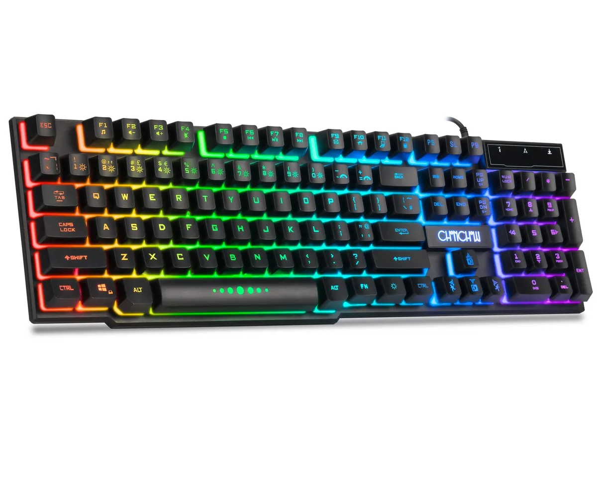 Black wired gaming keyboard with 104 keys, aluminum keycaps and RGB backlighting