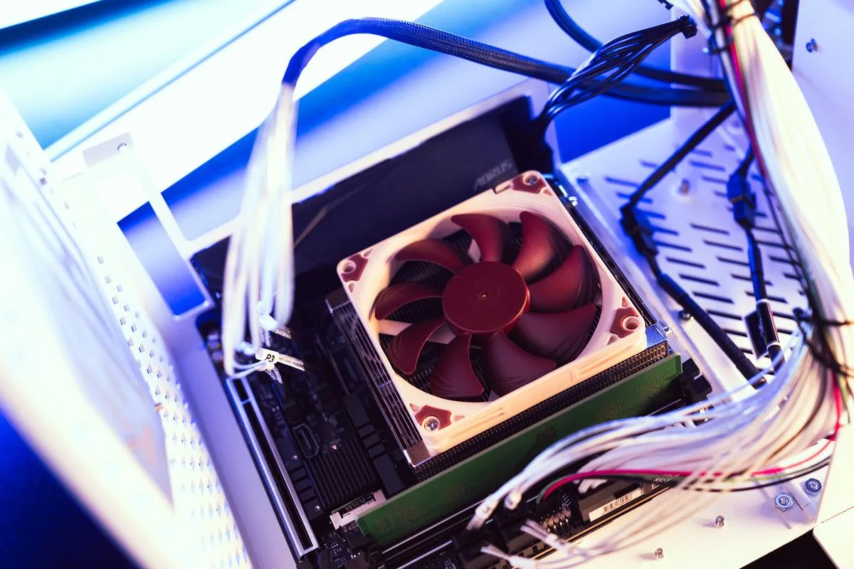 45Drives 45Drives HL8 Server Chassis 8-Bay 500W 64GB Ryzen 5700G — φωτογραφία προϊόντος