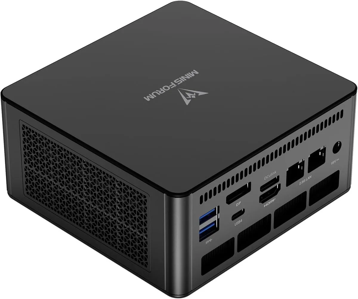 minisforum minisforum UM890 Pro barebone mini PC Ryzen 9 8945HS 32GB DDR5 2TB — toote foto