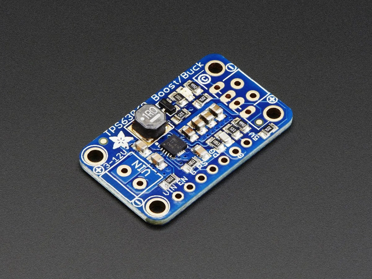 Adafruit Adafruit VERTER 5V USB Buck-Boost 500mA 3V-5V 1000mA 5V-12V — תמונת המוצר