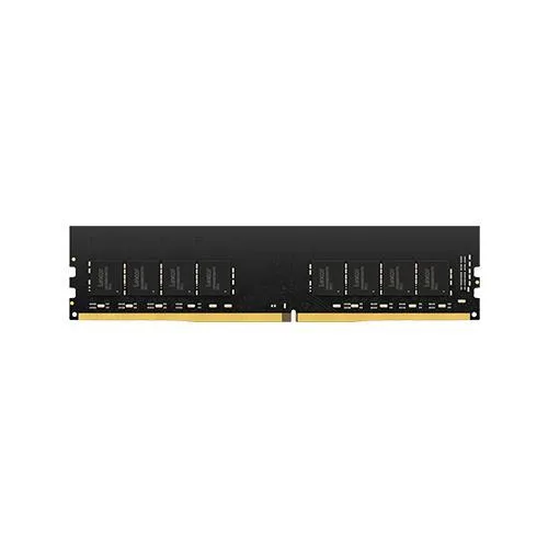 Single black 288-pin DDR3 DIMM with silver heat spreader, 32 GB capacity